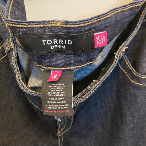TORRID Sz 22S Denim Dark  Wash Comfort Jeans - Picture 2 of 6